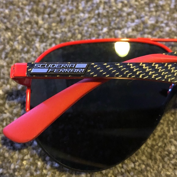 Ray Ban Ferrari Edition Red Aviators - Picture 4 of 7
